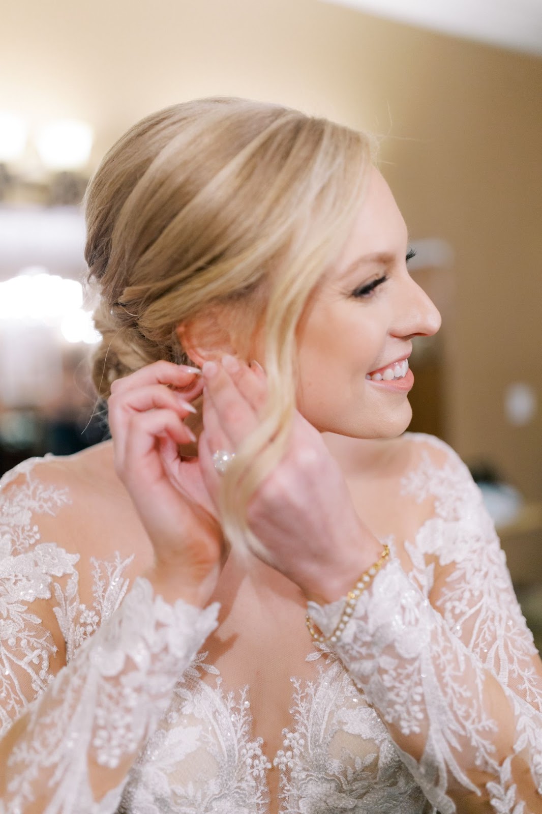 bride getting ready 