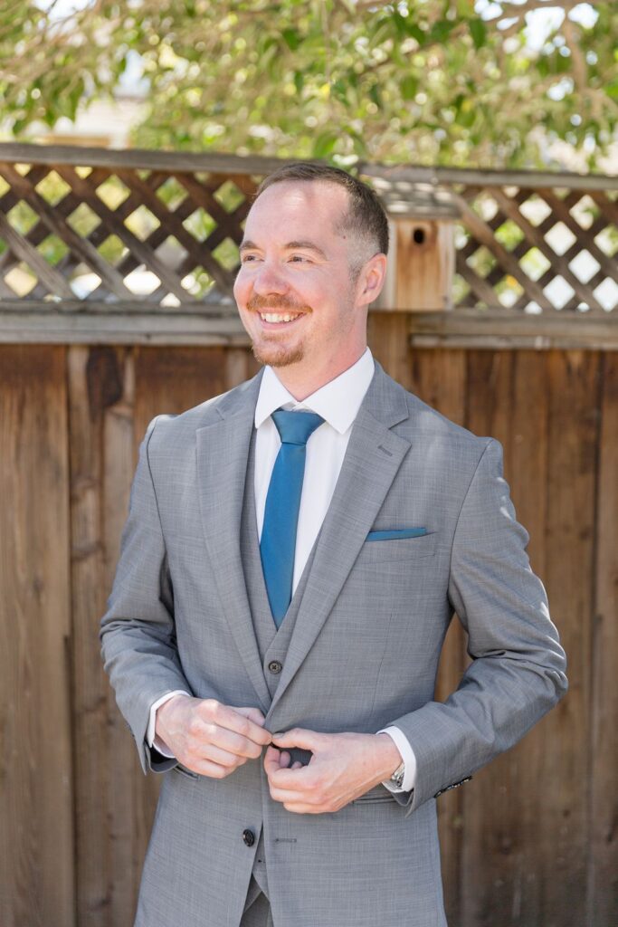 groom suit